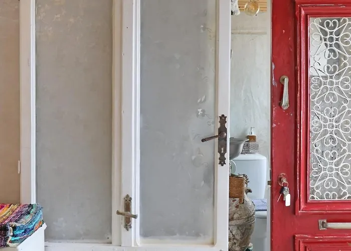 Artistic Cycladic House *