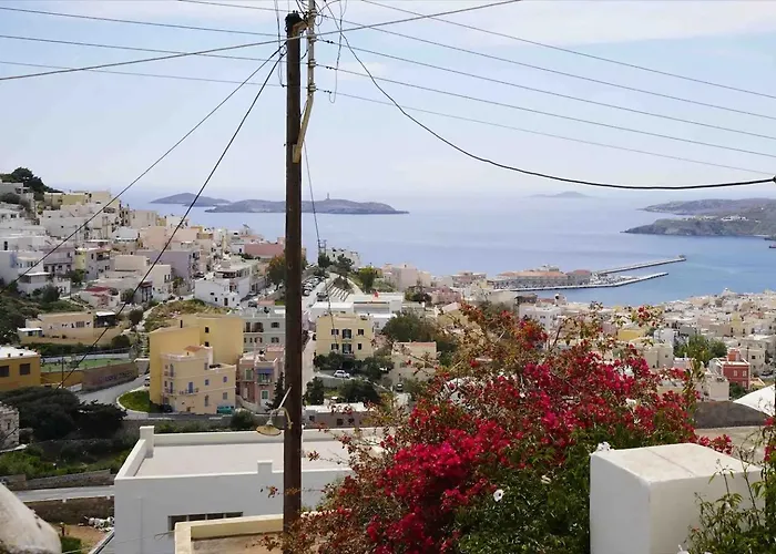 Artistic Cycladic House * Ano Syros