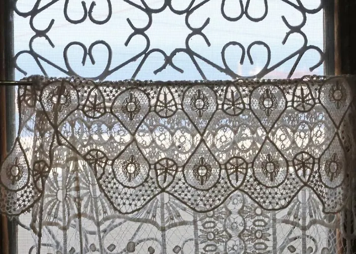 Artistic Cycladic House * Ano Syros