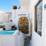 בית נופש Danielle 626 House Ano Syros אנו סירוס